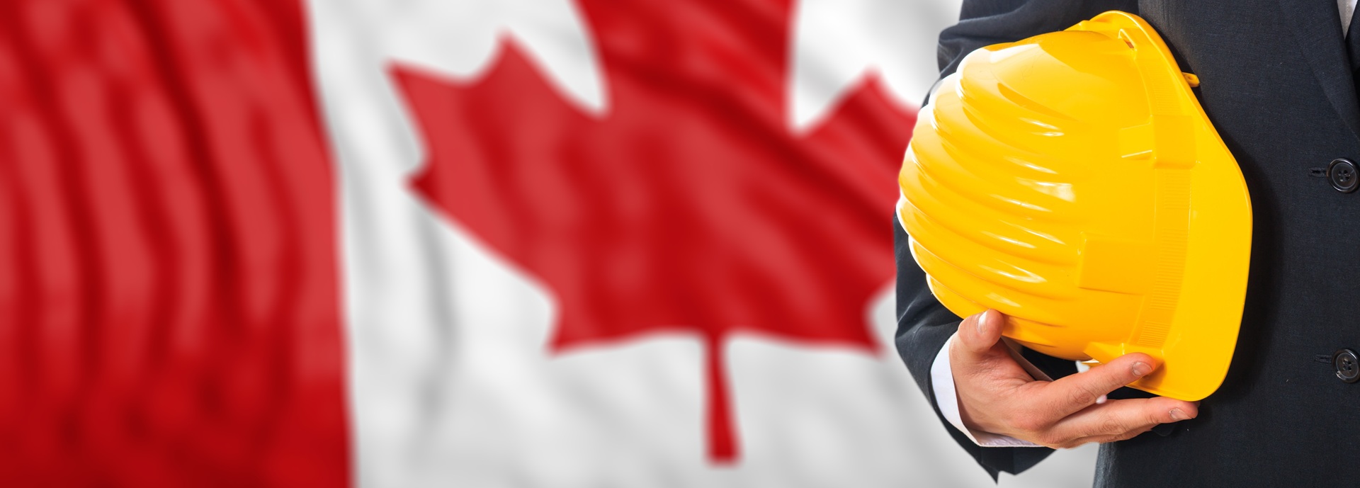 Professionnels travaillant sur un ordinateur, symbolisant Entrée Express